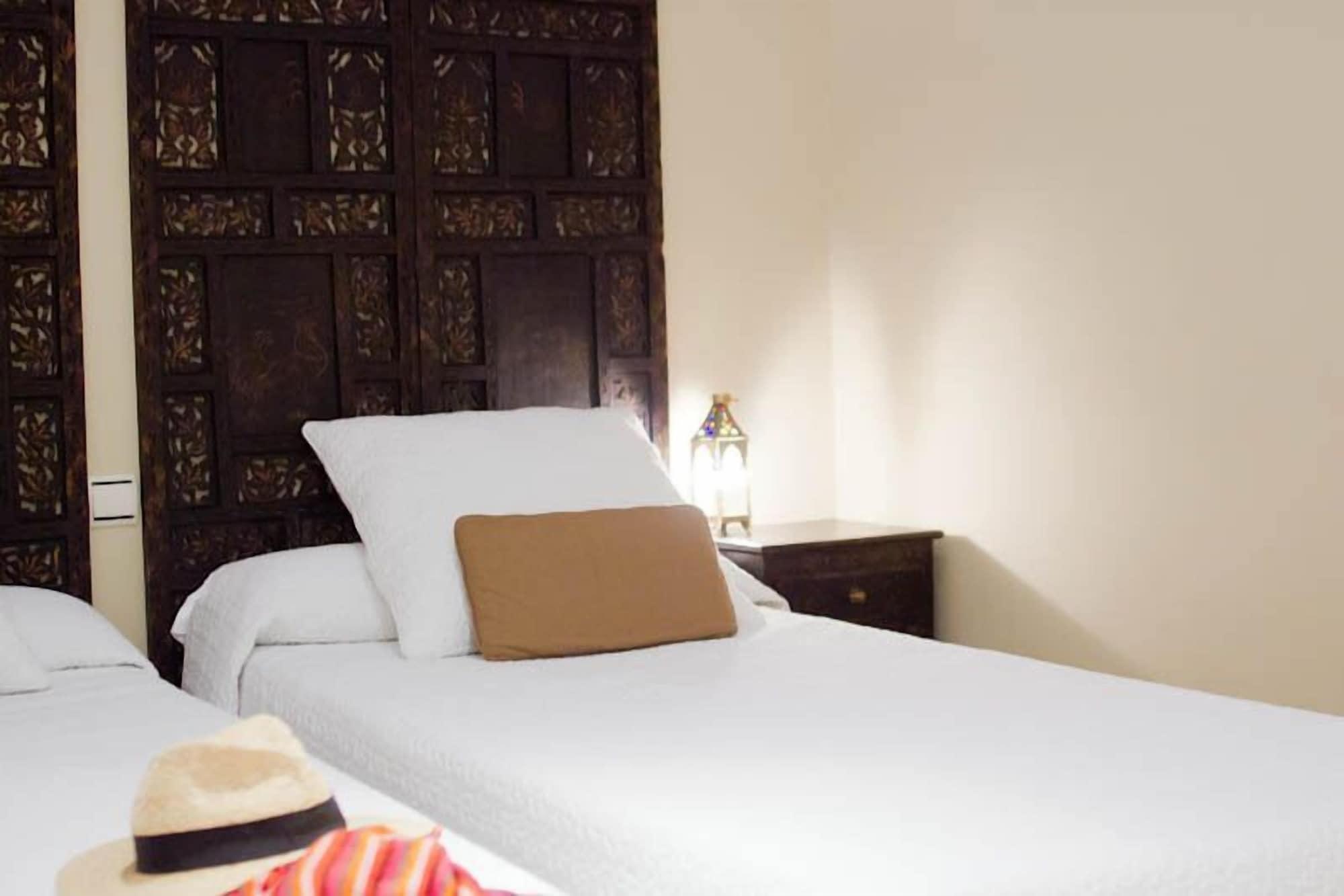 Life Apartments Giralda Suites Sevilla Exterior foto