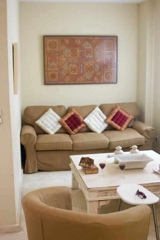 Life Apartments Giralda Suites Sevilla Exterior foto